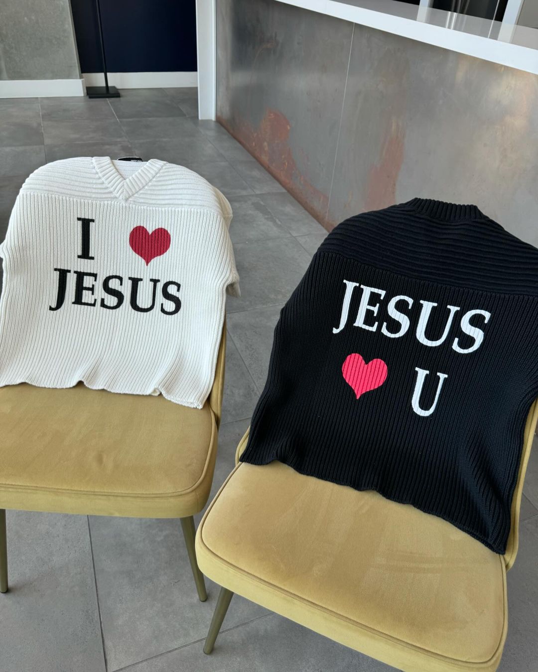 'I π Jesus' print, high-quality texture, comfortable Knitted Jerseys
