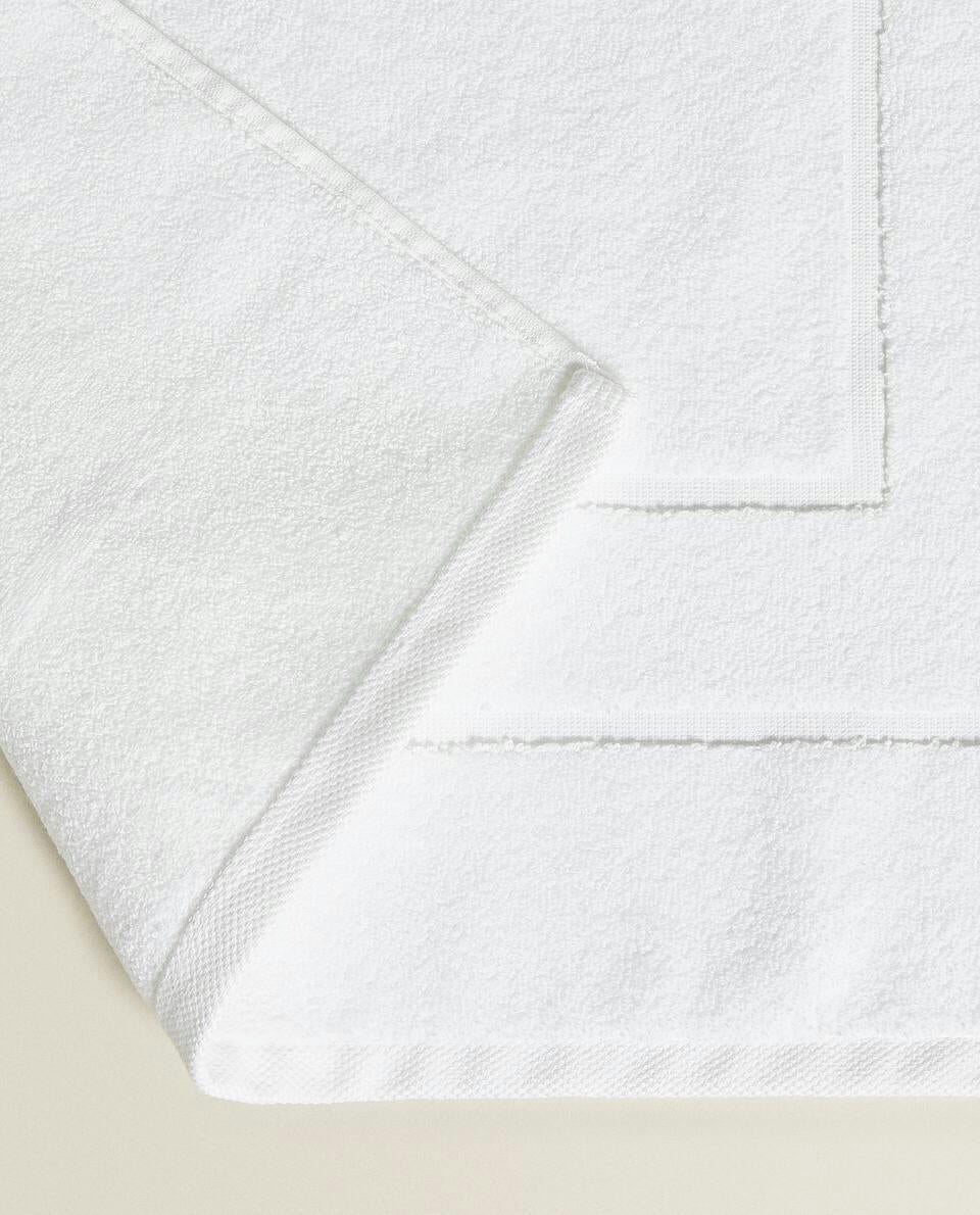 COTTON BATH MAT
